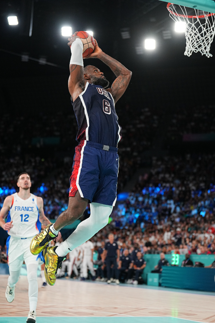 韩国强势荷兰，加维三分雨点燃全场