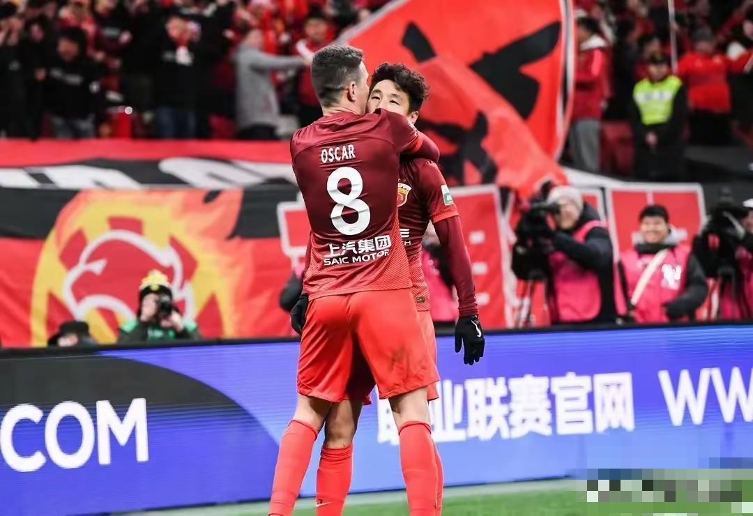 上海上港准备面对强劲对手，球员状态神秘