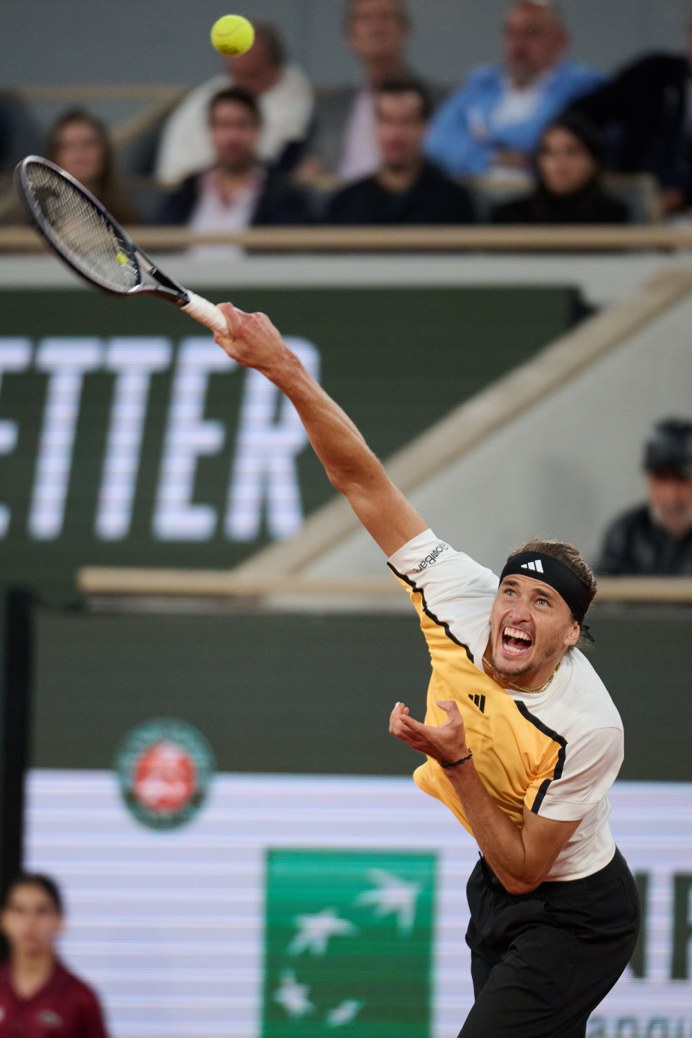 戴维斯杯绝杀澳网，兹维列夫带队取胜