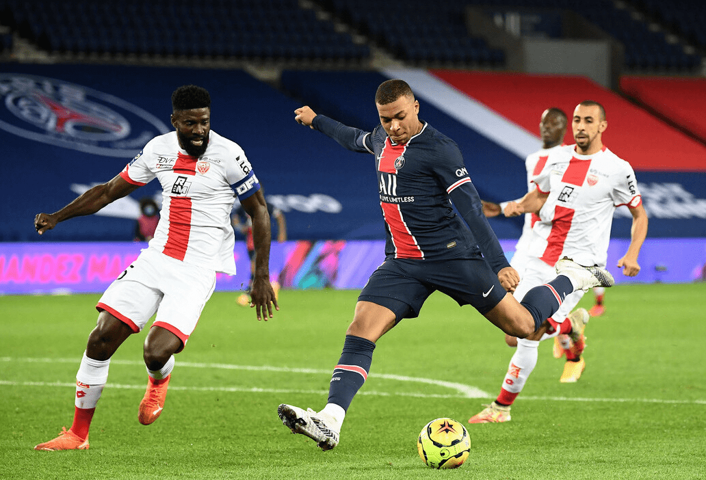 IM体育官方网-里尔一举逆袭，稳坐法甲积分榜第二