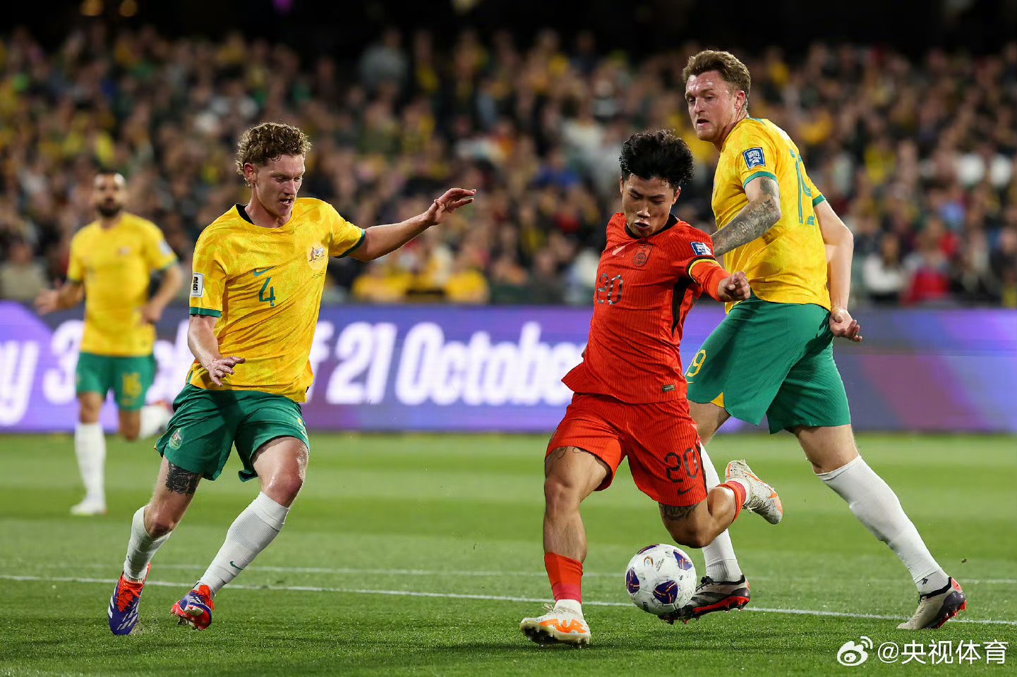 IM体育-澳大利亚球员在国际杯赛中展示实力