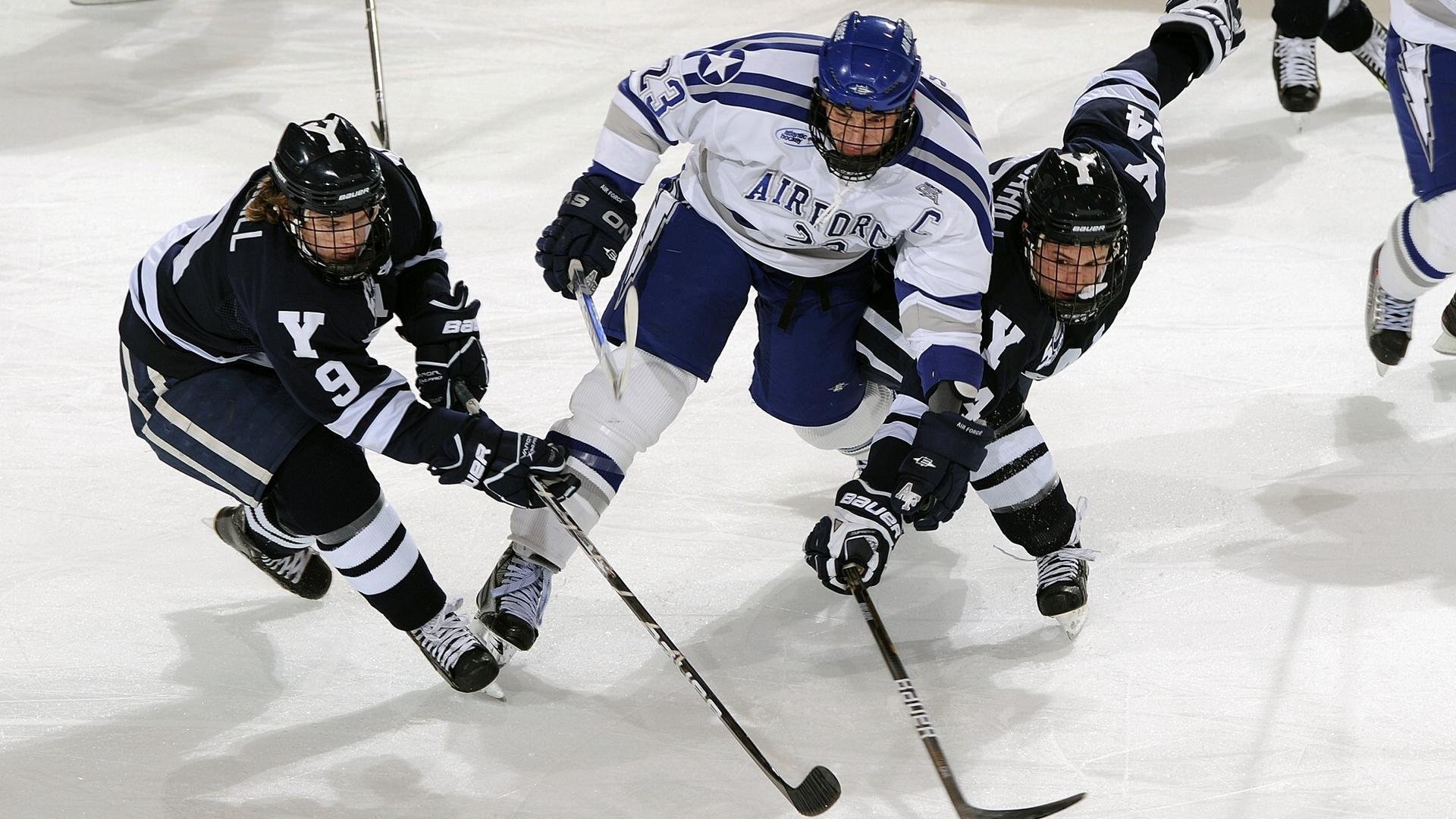 德甲争冠战焦点战,马里强行终结波兰,赛场之外的足球启示