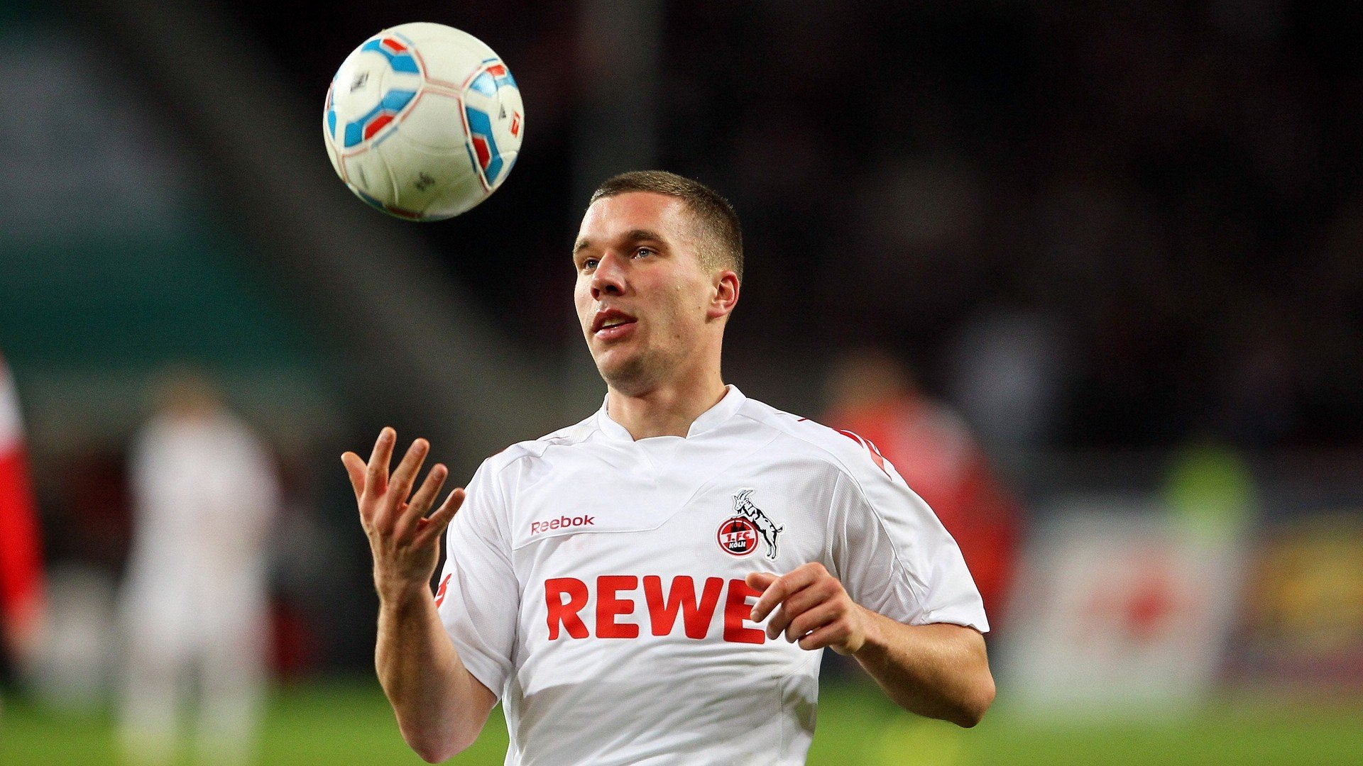 IM体育世界杯2026-活塞狂胜雄鹿，利拉德成为关键先生