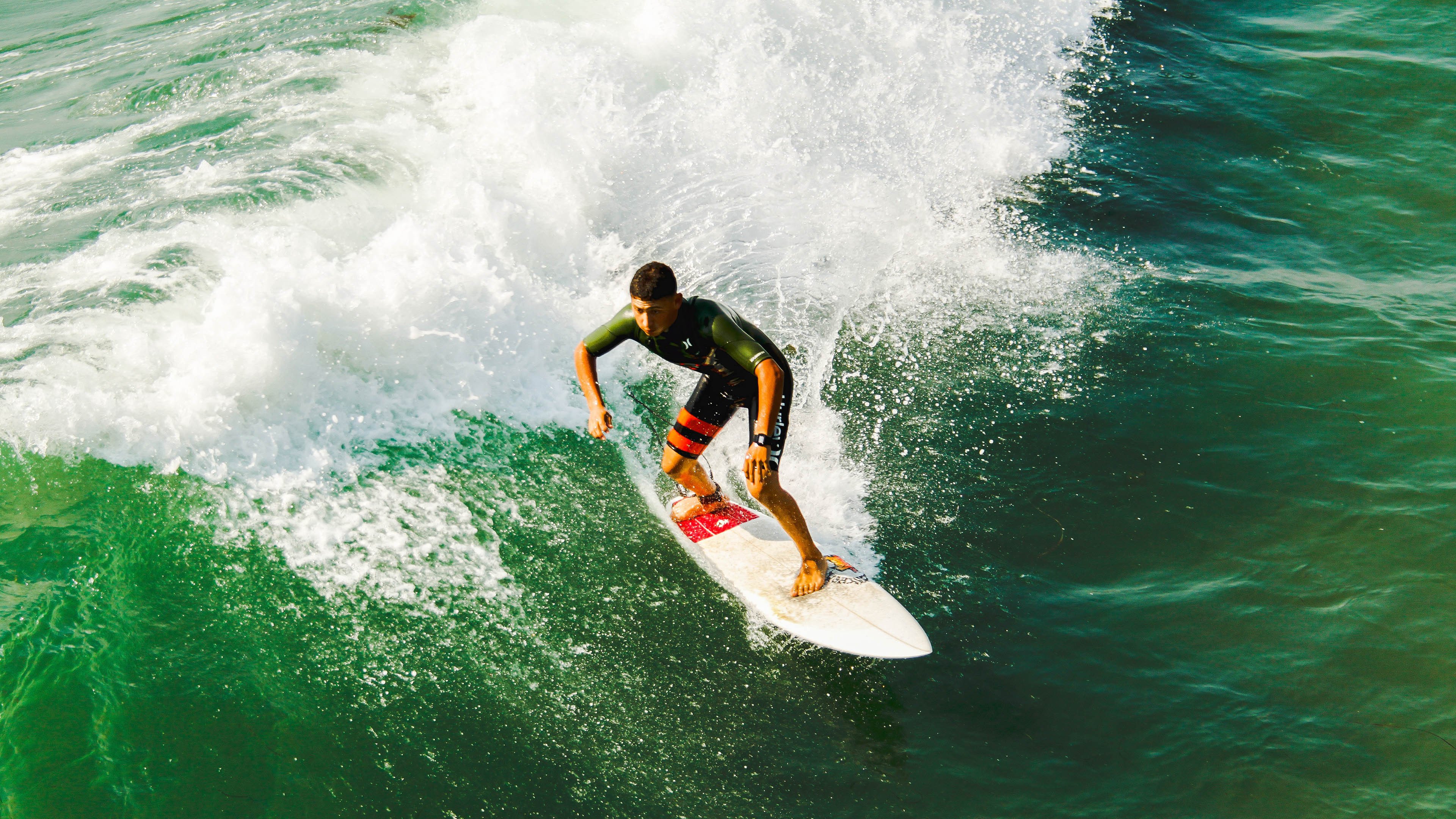 IM体育数据分析平台-绿茵场上的塔图姆时刻，德甲争冠夜，谁将主宰命运？